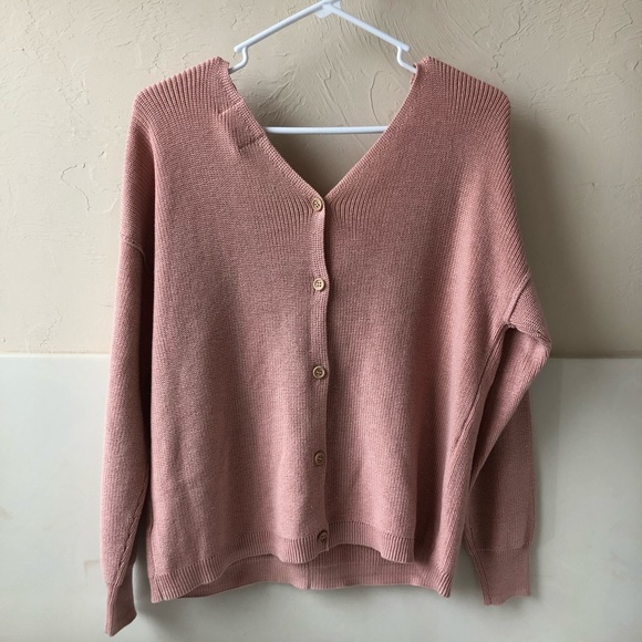 NWT Hippie Rose pink button back v-neck sweater - Picture 2 of 2